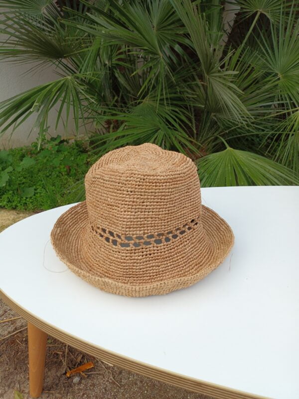 Chapeau en raphia femme