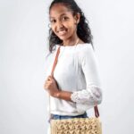 Petit sac à main en raphia