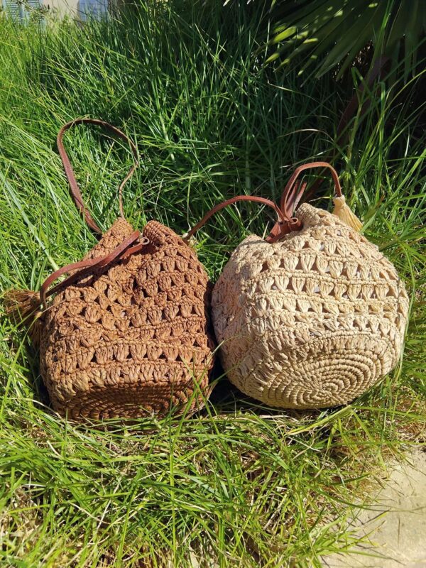 Petit sac bandoulière en raphia