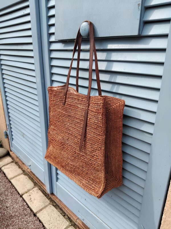 Sac carré en raphia