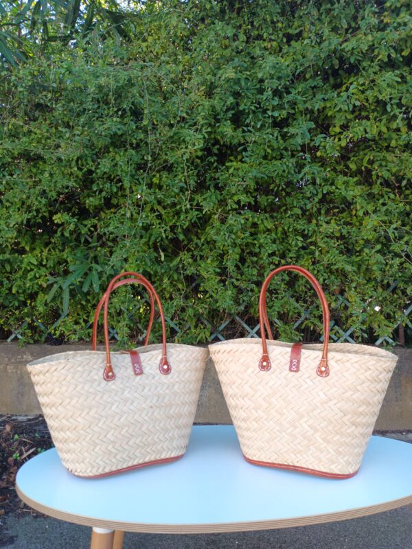 Panier en paille pour les courses ou la plage