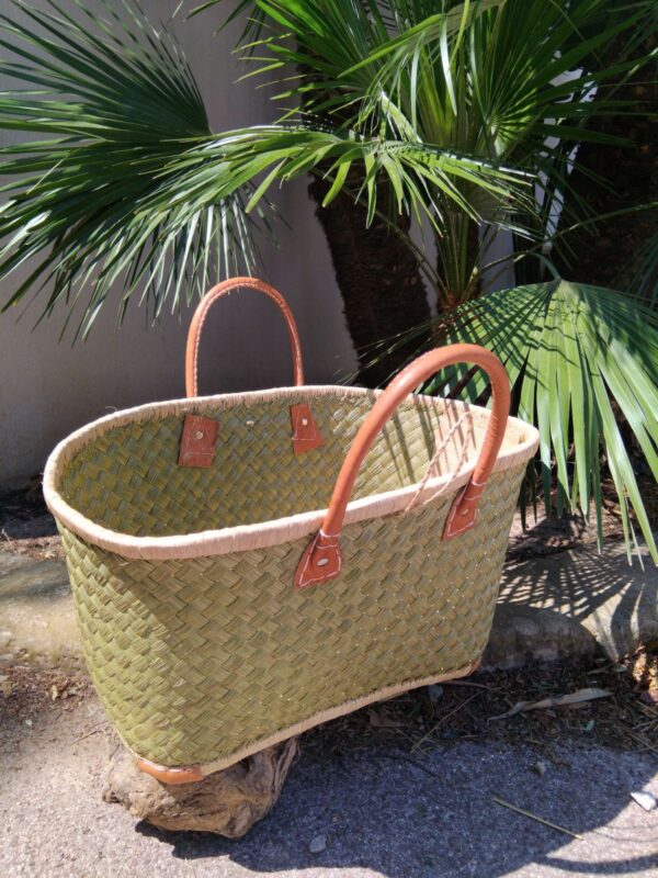 Panier en paille de Madagascar