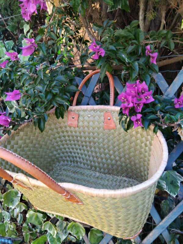 Panier en paille de Madagascar